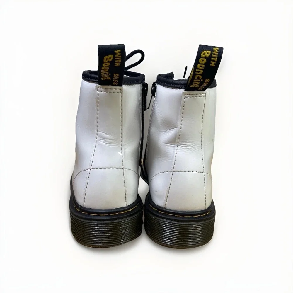 Dr‎ Martens 1460 White Patent Leather Boots Youth US 3 UK 2 EU 34 Unisex